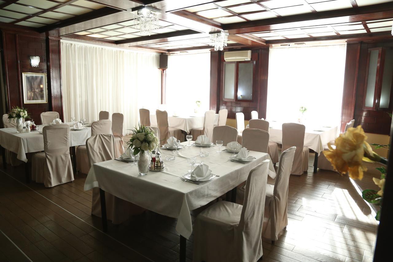 B&B Vila Bela Ruza Сремська Митровиця Екстер'єр фото