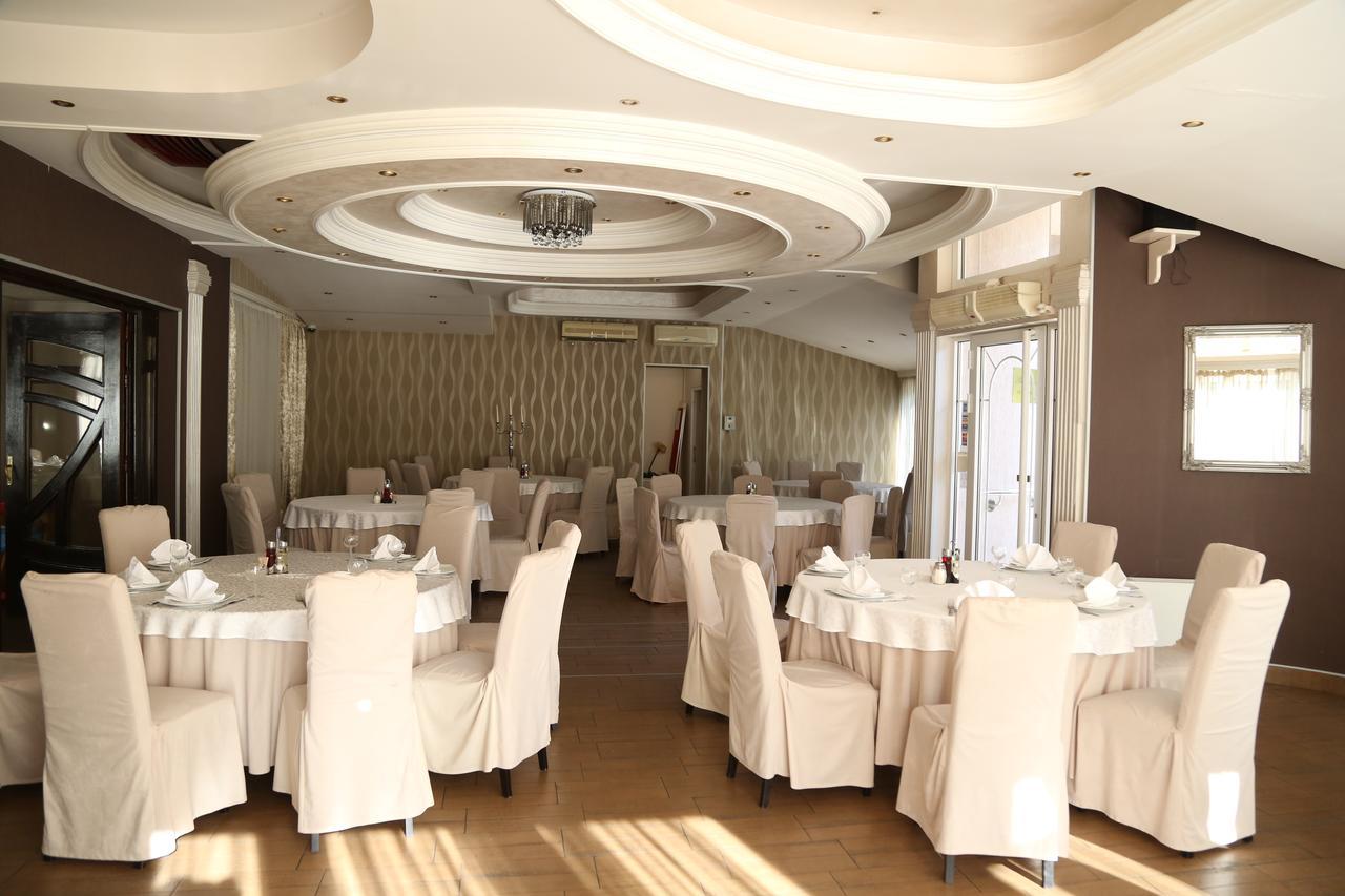 B&B Vila Bela Ruza Сремська Митровиця Екстер'єр фото